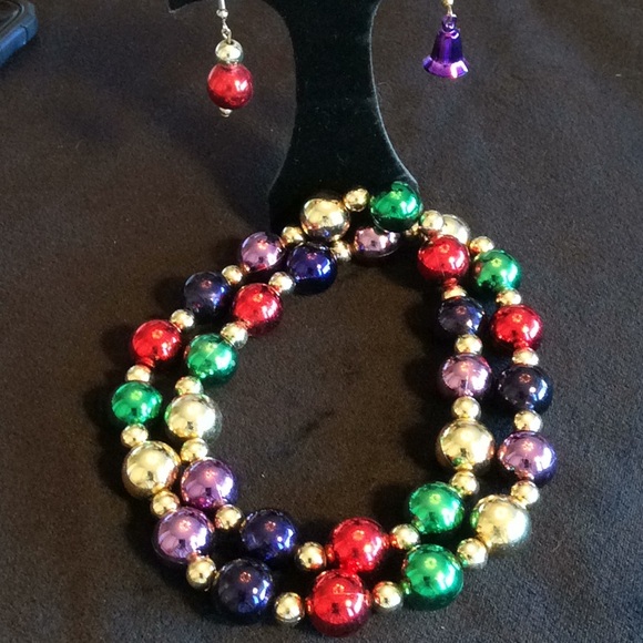 Colorful Christmas Necklace & Bell & Ornament ER’s - Picture 1 of 4